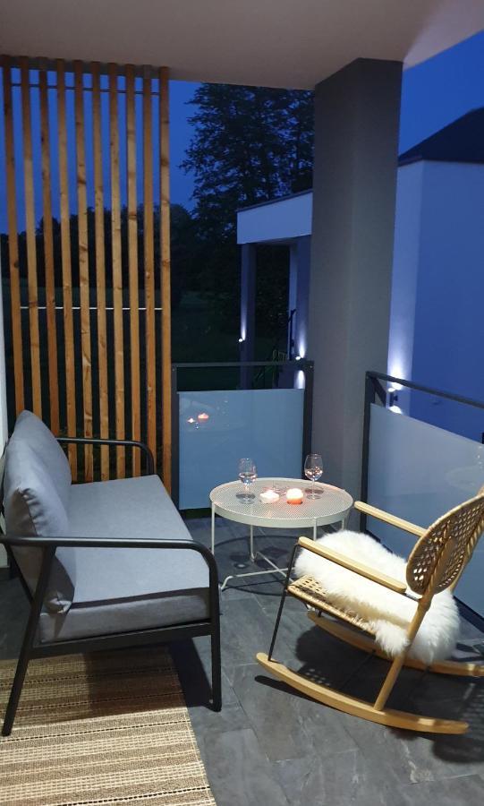 Genius Guest Unique Banovci Apartment Exterior photo